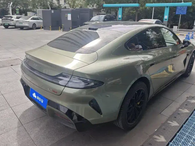 Xiaomi SU7 — Фото автомобиля 3