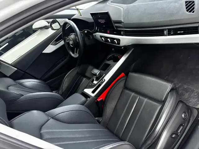 Audi A4L — Фото автомобиля 12