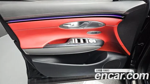 Genesis GV70 — Фото автомобиля 13