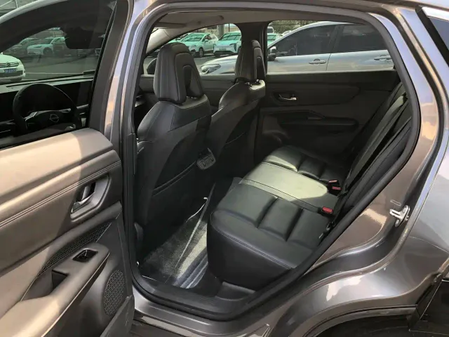 Nissan Ariya — Фото автомобиля 11