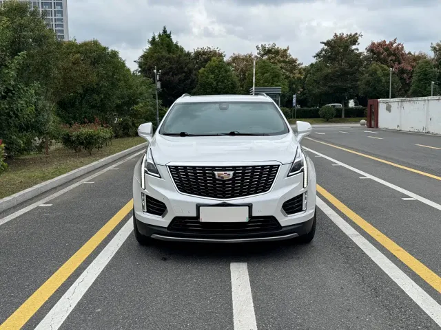 Cadillac XT5 — Фото автомобиля 2