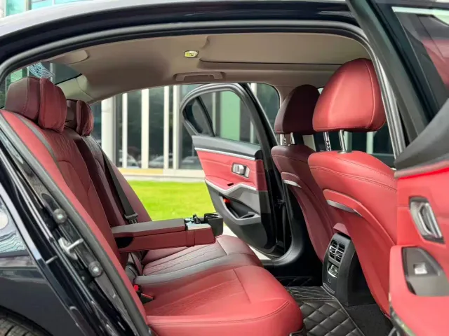 BMW 3 Series — Фото автомобиля 29