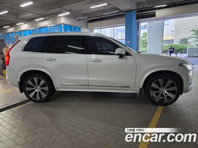 Вольво XC90 — Фото автомобиля 5