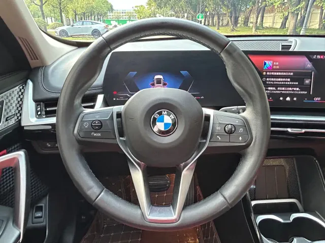 BMW X1 — Фото автомобиля 13