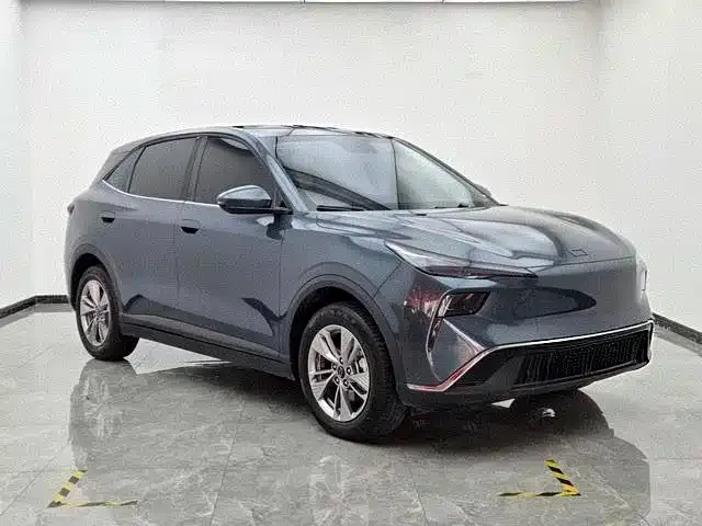 Bestune Yueyi 03 — Фото автомобиля 3