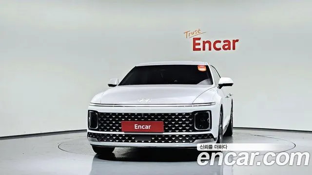 Hyundai Grandeur GN7 — Фото автомобиля 3