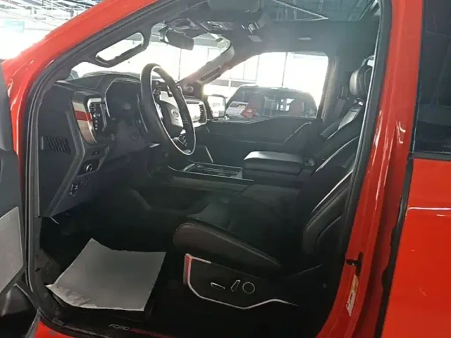 Ford F-150 Raptor — Фото автомобиля 15