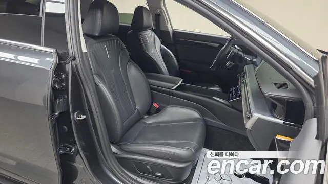 Hyundai Grandeur GN7 — Фото автомобиля 17