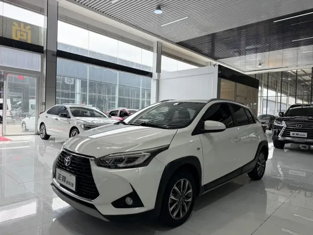 Фотография автомобиля — Toyota YARiS L Zhi Xuan