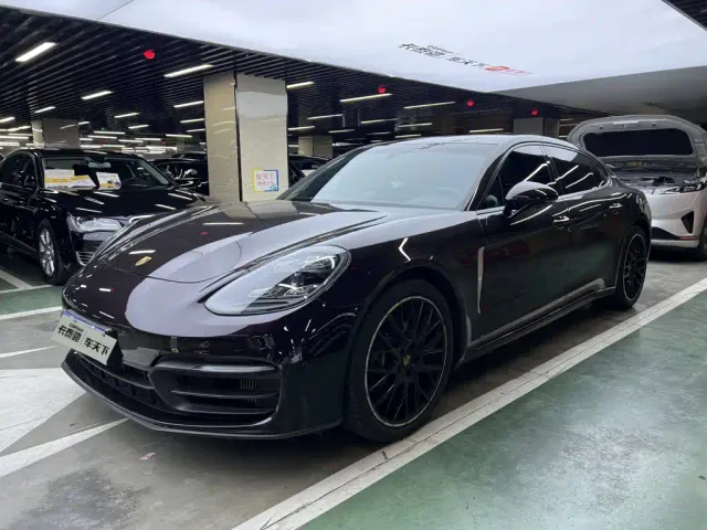 Фотография автомобиля — Porsche Panamera