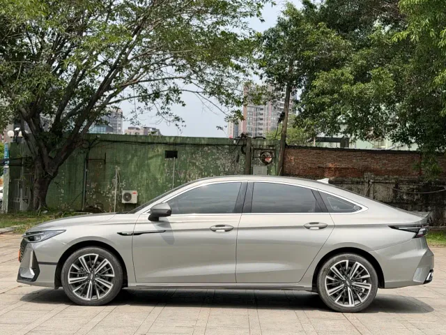 Chery Arrizo 8 — Фото автомобиля 5