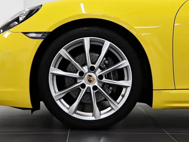 Porsche 718 — Фото автомобиля 8