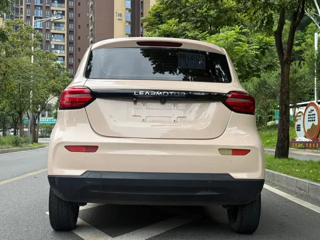 Leapmotor T03 — Фото автомобиля 5