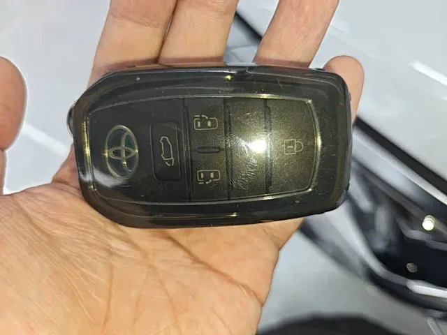 Toyota Sienna — Фото автомобиля 12