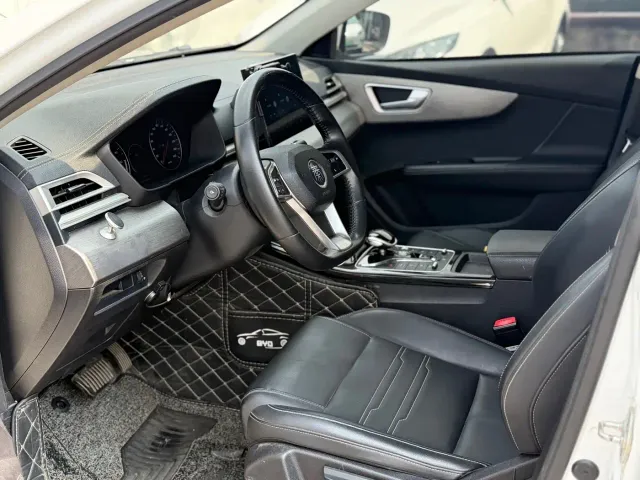 BYD Qin — Фото автомобиля 3