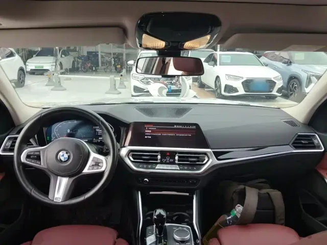 BMW 3 Series — Фото автомобиля 9