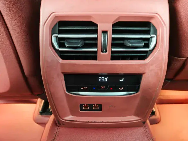 BMW 3 Series — Фото автомобиля 9