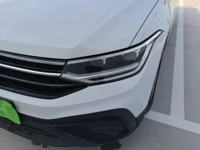 Volkswagen Tiguan L — Фото автомобиля 23