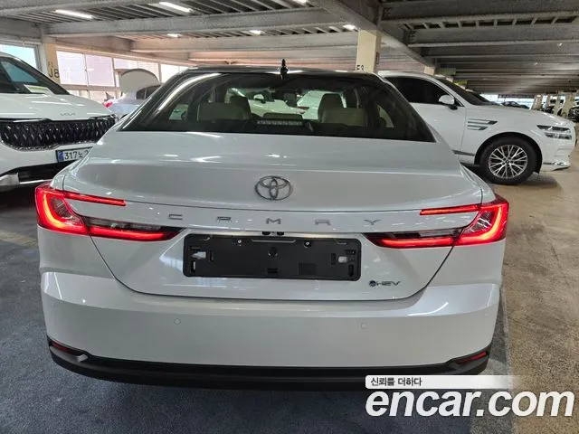 Toyota Camry — Фото автомобиля 8