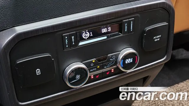 Ford Expedition — Фото автомобиля 26