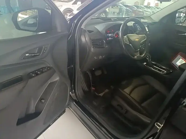 Chevrolet Equinox — Фото автомобиля 15