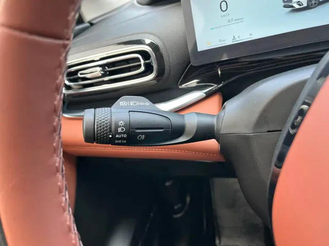 Geely Emgrand — Фото автомобиля 17