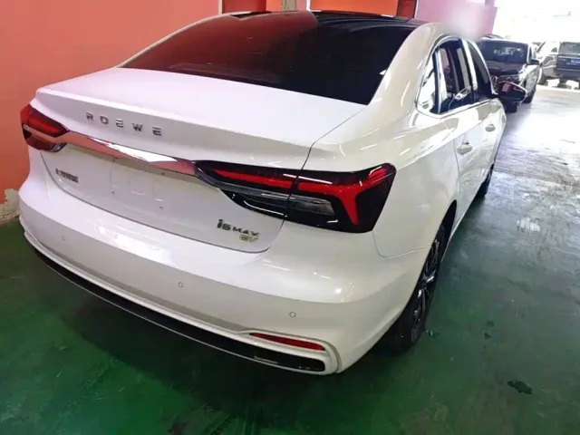 Roewe i6 MAX EV — Фото автомобиля 6