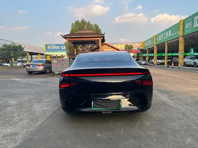 Xpeng P7 — Фото автомобиля 8