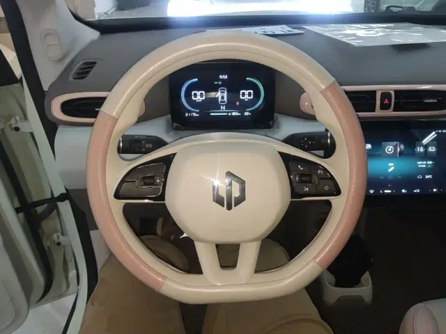 Leapmotor T03 — Фото автомобиля 10