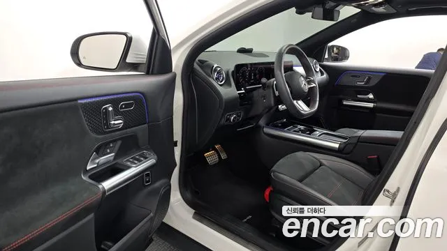 Mercedes-Benz GLA-Class H247 — Фото автомобиля 10