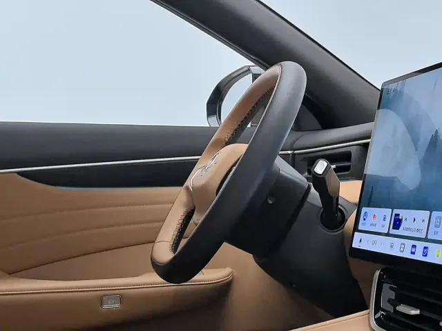 Dongfeng Aeolus L8 — Фото автомобиля 22