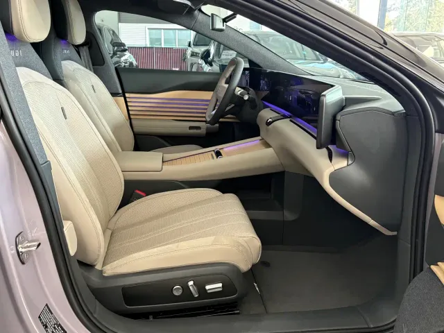 Audi E5 Sportback — Фото автомобиля 27