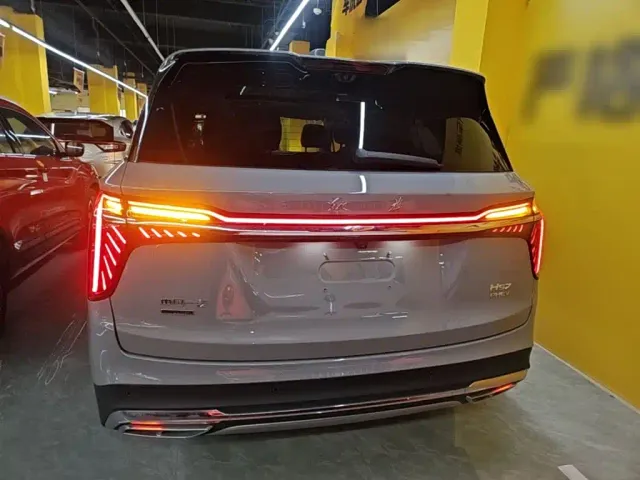 Hongqi HS7 PHEV — Фото автомобиля 5