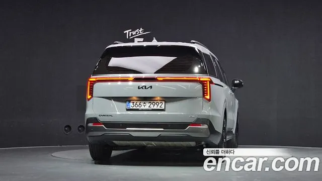 Kia Canival Новый Carnival 4 поколение Бензин 9 мест X Line — Фото автомобиля 3