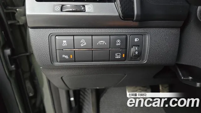 KG_Mobility_Ssangyong Rexton Новый Rexton Sport Khan Дизель 2.2 4WD — Фото автомобиля 17