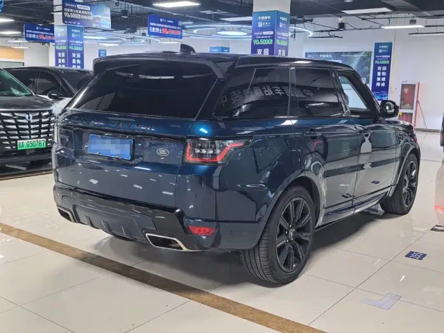 Land Rover Range Rover Sport — Фото автомобиля 14