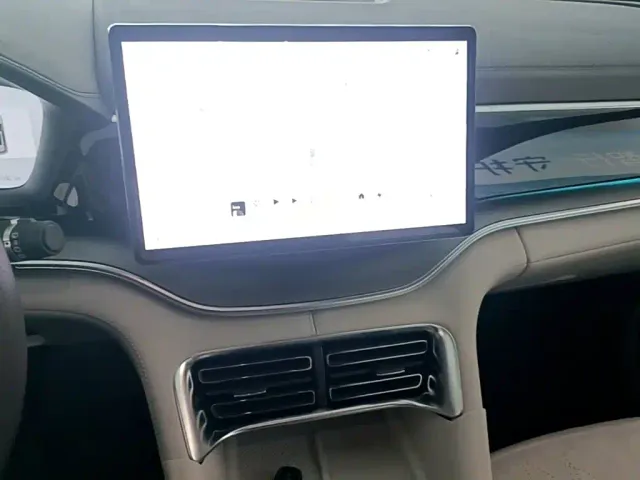 BYD Song PLUS — Фото автомобиля 12