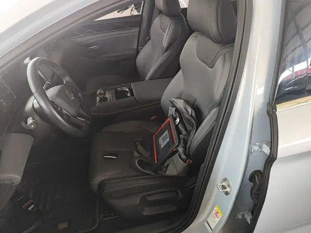BYD Qin L — Фото автомобиля 14