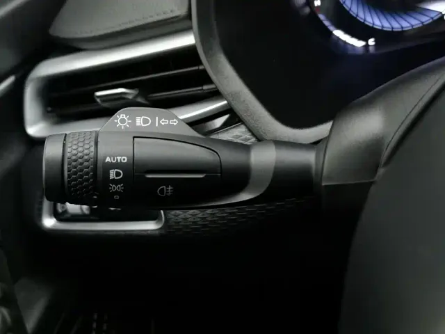 Geely Emgrand — Фото автомобиля 21