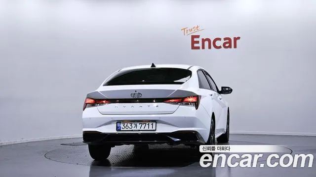 Hyundai AVANTE Avante (CN7) — Фото автомобиля 4