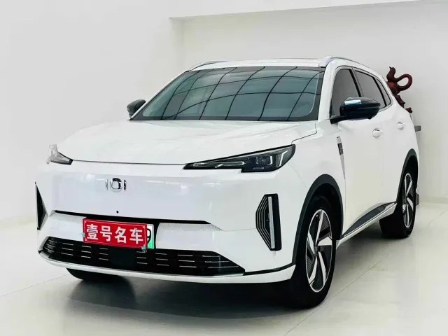 Фотография автомобиля — Changan Qiyuan Q05