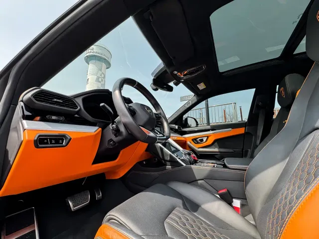 Lamborghini Urus — Фото автомобиля 4