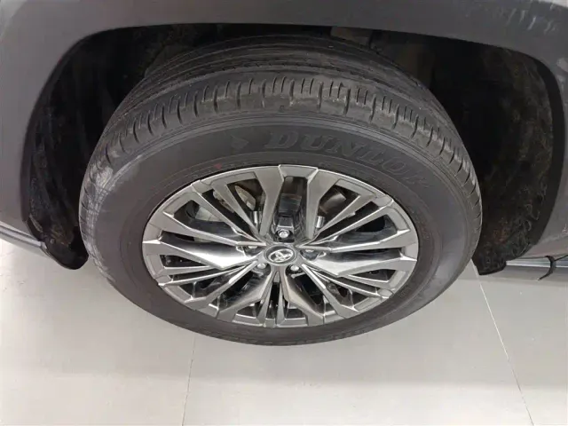 Toyota Wildlander — Фото автомобиля 24