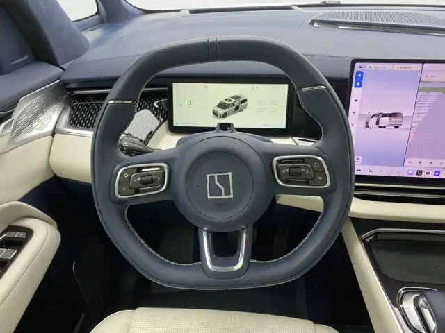 ZEEKR Zeekr 009 2024 6-seat Executive AWD 108kWh — Фото автомобиля 14
