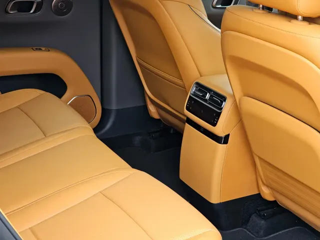Li Auto i6 — Фото автомобиля 15