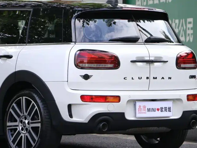 MINI Clubman — Фото автомобиля 12