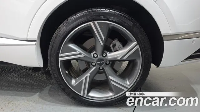Genesis GV80 — Фото автомобиля 20