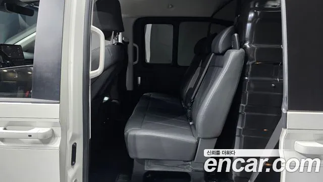 Hyundai Staria — Фото автомобиля 12
