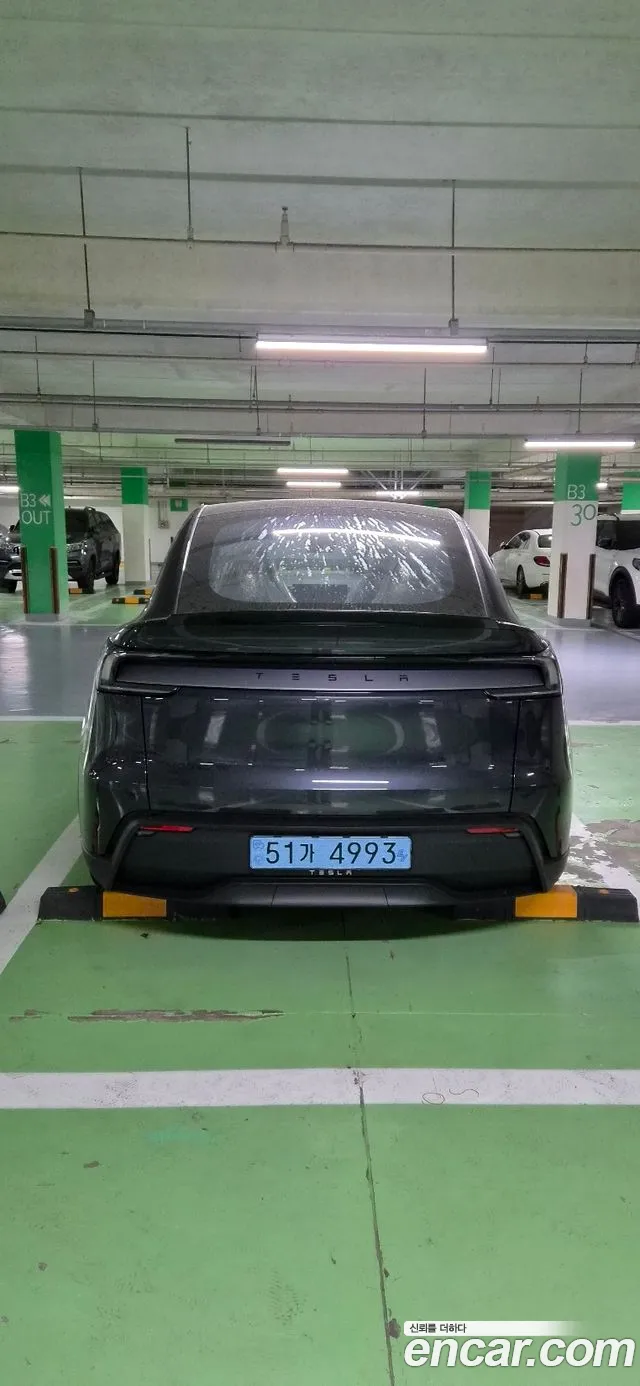Tesla Model Y — Фото автомобиля 4