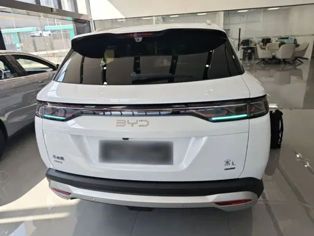 BYD Song L DM-i — Фото автомобиля 5